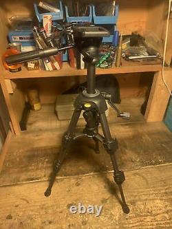 CABELAS WATERPROOF SPOTTING SCOPE With Tripods & Carrying Case (READ DESCRIPTION)